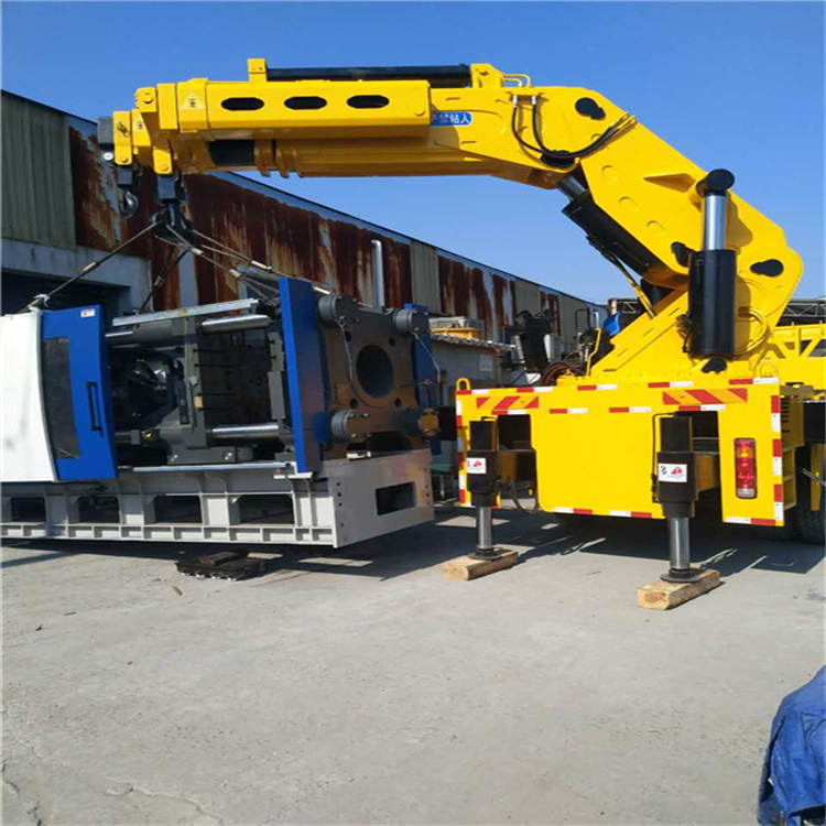 永兴 大吨位折臂吊出租费用解析：一小时租赁多少钱