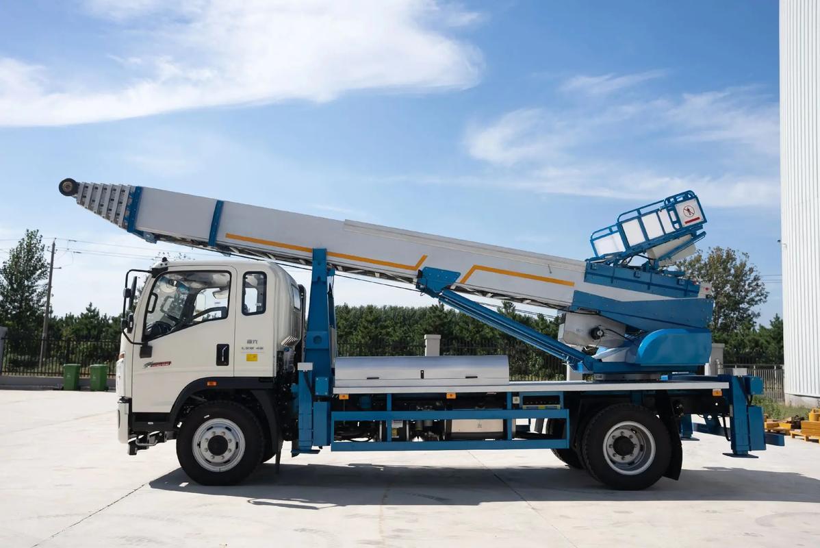 永兴云梯上料车租赁费用