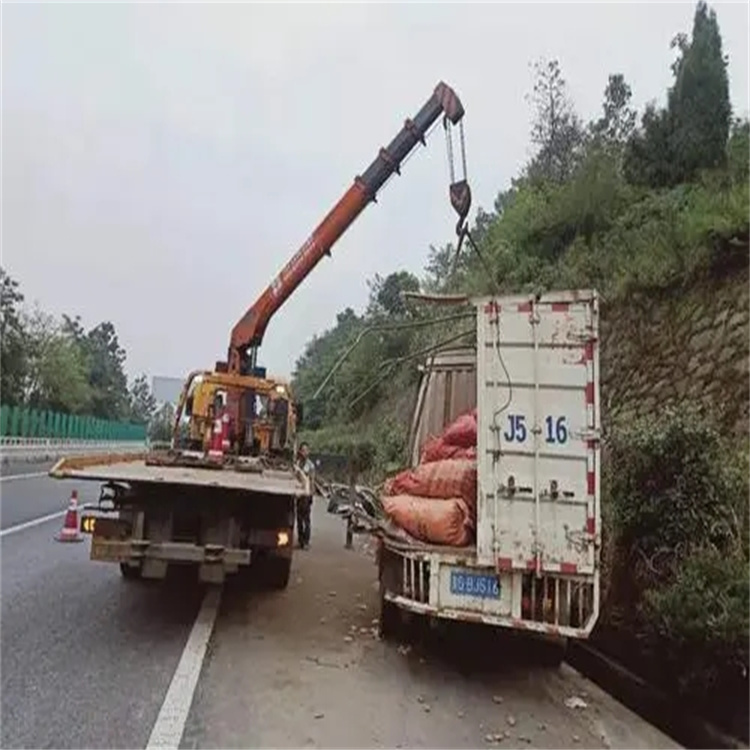 永兴了解道路救援吊车费用的细节与影响因素