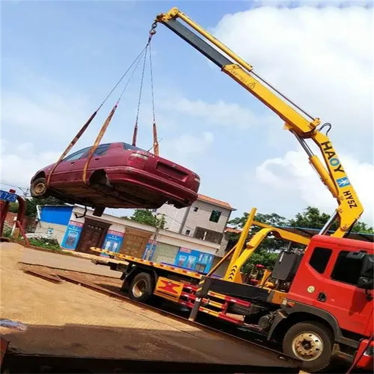 永兴吊车吊汽车的正确方法